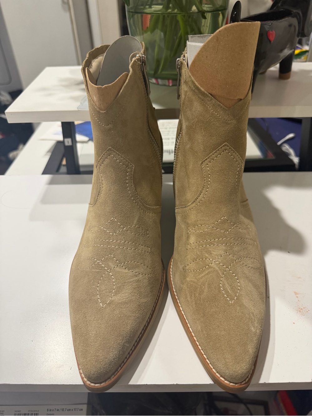 Paul Green tan suede ankle cowboy/cowgirl boots size 9